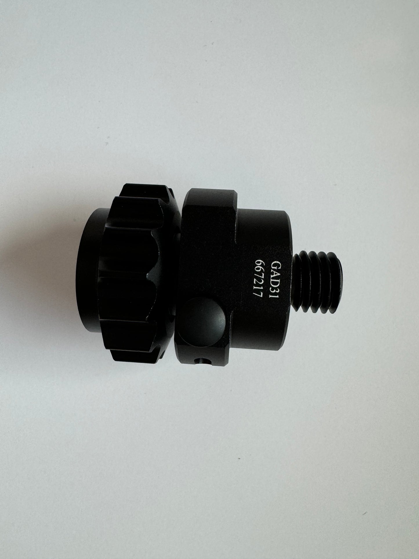 Screw to Stub Adaptor